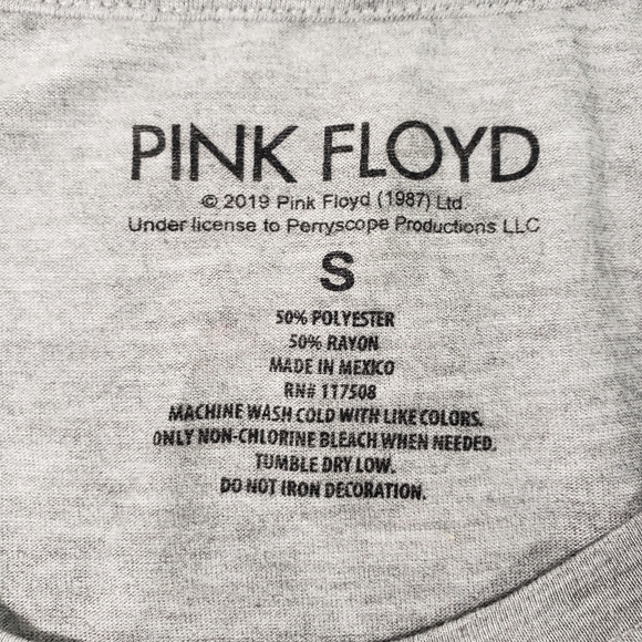 NWOT Women's Pink Floyd T-shirt - Picture 3 of 3